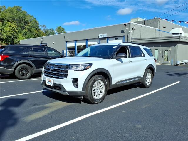 new 2025 Ford Explorer car, priced at $43,373