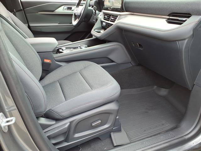 new 2025 Ford Explorer car, priced at $43,374