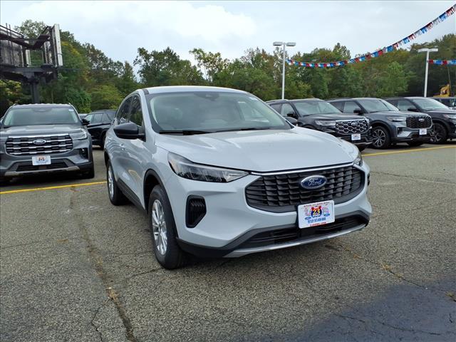 new 2025 Ford Escape car, priced at $34,067