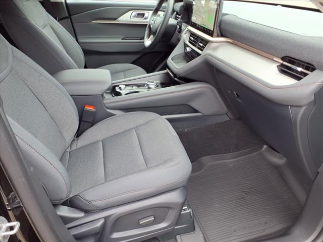 new 2025 Ford Explorer car, priced at $43,874