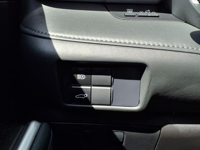used 2021 Toyota Highlander car, priced at $26,873