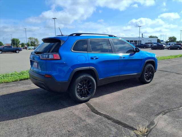 used 2023 Jeep Cherokee car, priced at $24,995