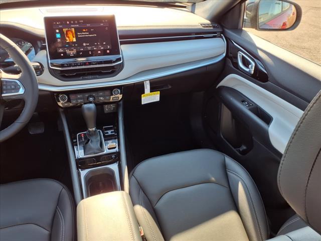 new 2025 Jeep Compass car, priced at $34,111