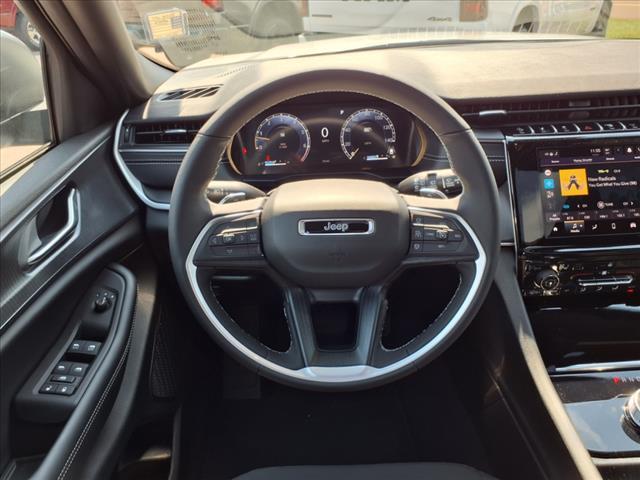 new 2025 Jeep Grand Cherokee car, priced at $43,231