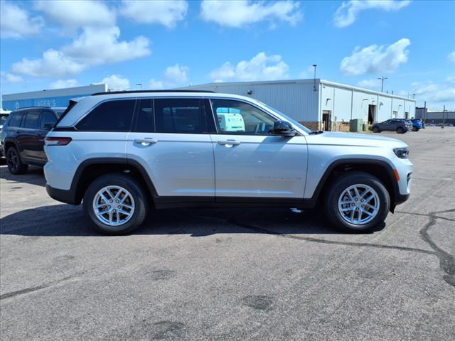 new 2025 Jeep Grand Cherokee car, priced at $43,231