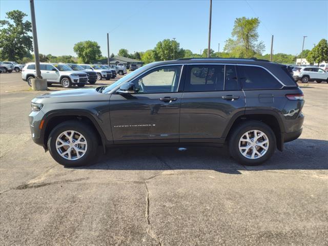 used 2022 Jeep Grand Cherokee car, priced at $37,495