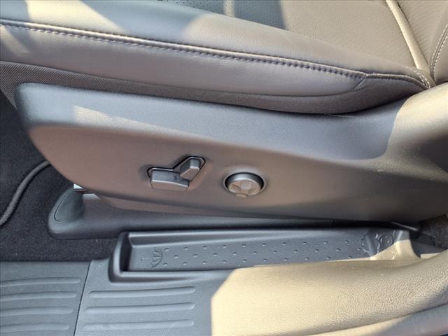 new 2025 Chrysler Pacifica car, priced at $48,336