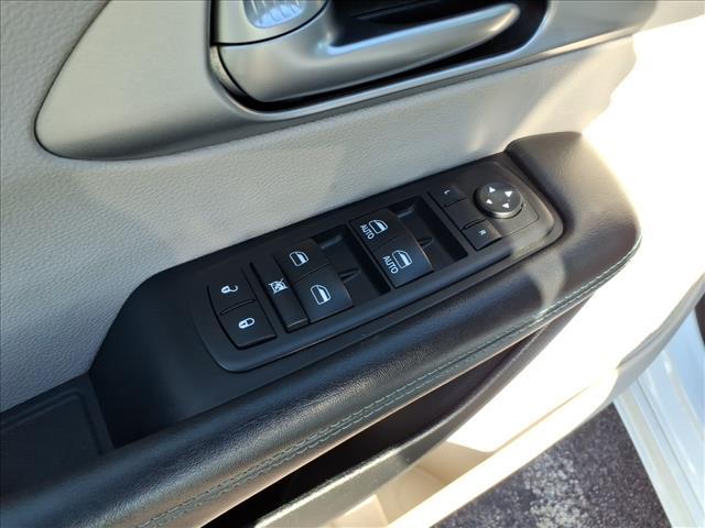 used 2018 Chrysler Pacifica Hybrid car, priced at $21,495