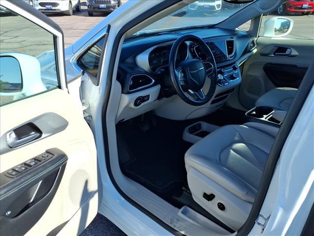 used 2018 Chrysler Pacifica Hybrid car, priced at $21,495