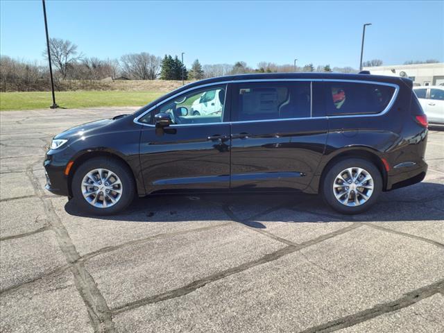 new 2024 Chrysler Pacifica car, priced at $42,099