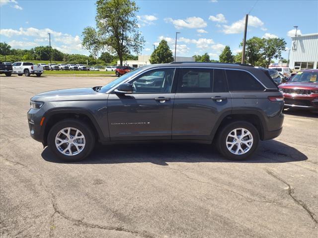 used 2022 Jeep Grand Cherokee car, priced at $35,475