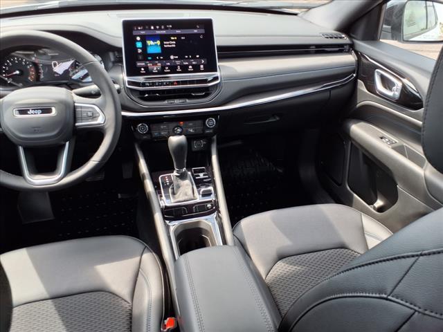 new 2025 Jeep Compass car, priced at $32,044