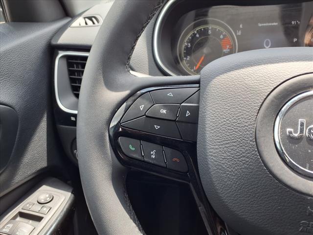 used 2023 Jeep Cherokee car, priced at $29,995
