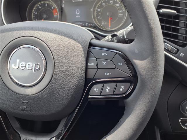 used 2023 Jeep Cherokee car, priced at $29,995
