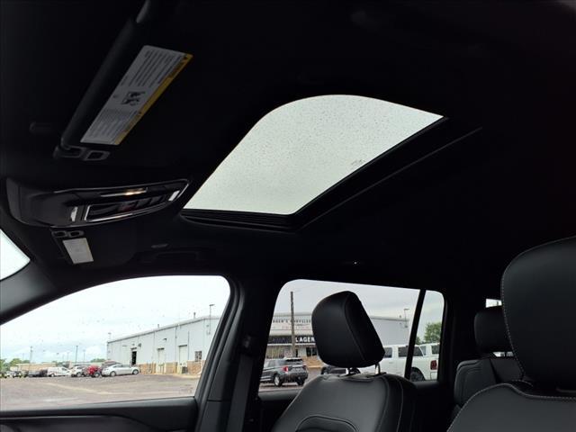 new 2025 Jeep Grand Cherokee L car, priced at $51,423