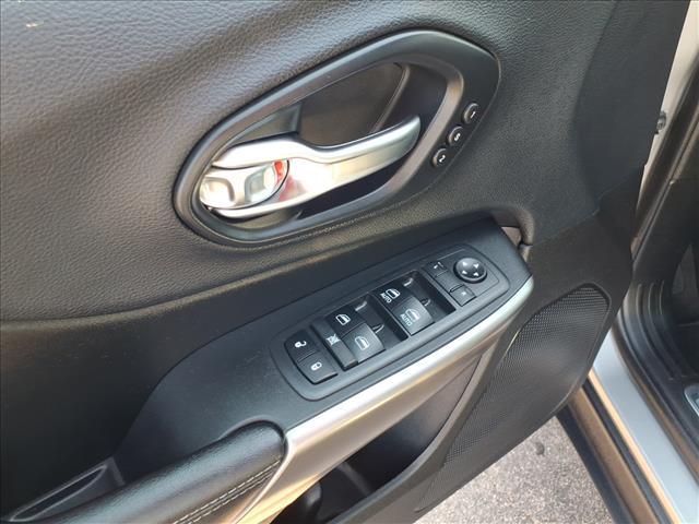 used 2019 Jeep Cherokee car, priced at $19,995