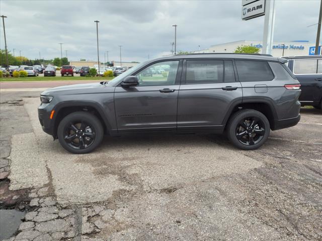 new 2024 Jeep Grand Cherokee L car, priced at $45,999