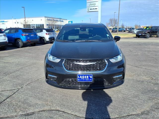 new 2026 Chrysler Pacifica car, priced at $42,899