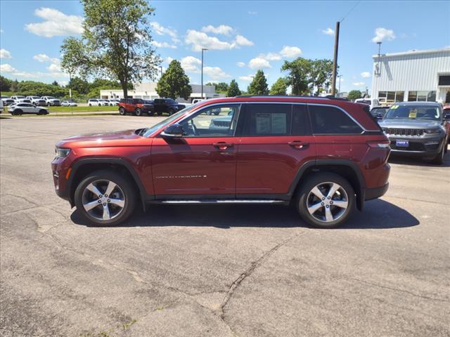 used 2022 Jeep Grand Cherokee car, priced at $34,998