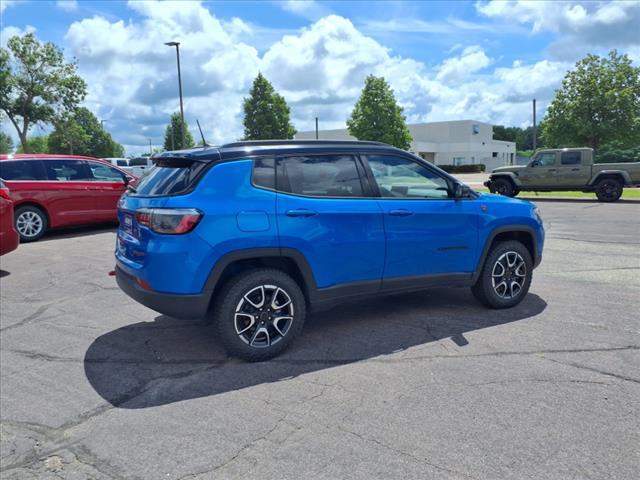 new 2025 Jeep Compass car, priced at $37,160