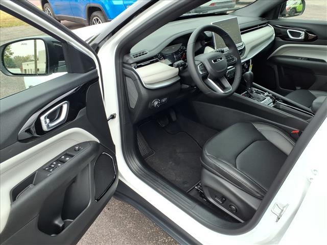 new 2026 Jeep Compass car, priced at $33,499