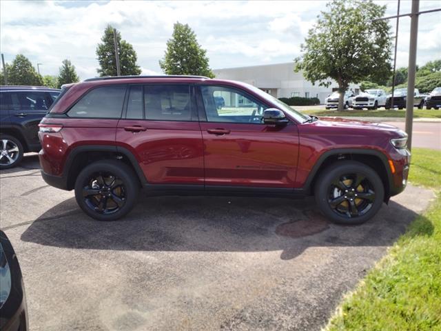 new 2024 Jeep Grand Cherokee car, priced at $44,499