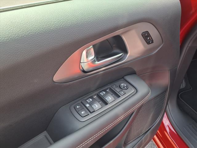 new 2025 Chrysler Pacifica car, priced at $44,713