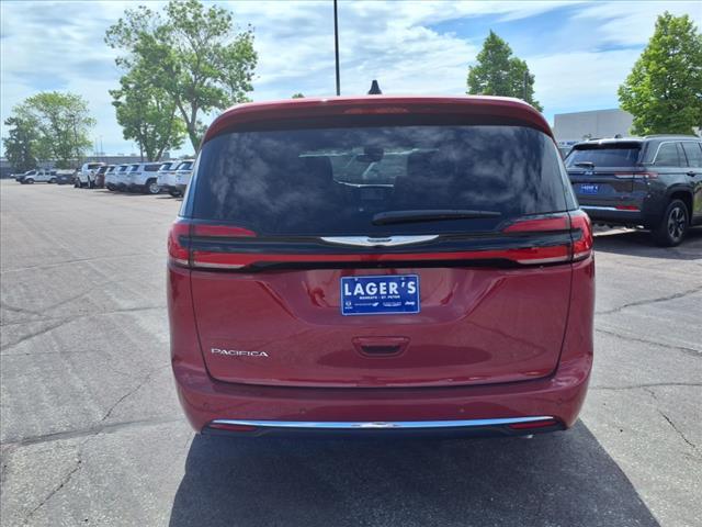new 2025 Chrysler Pacifica car, priced at $44,713