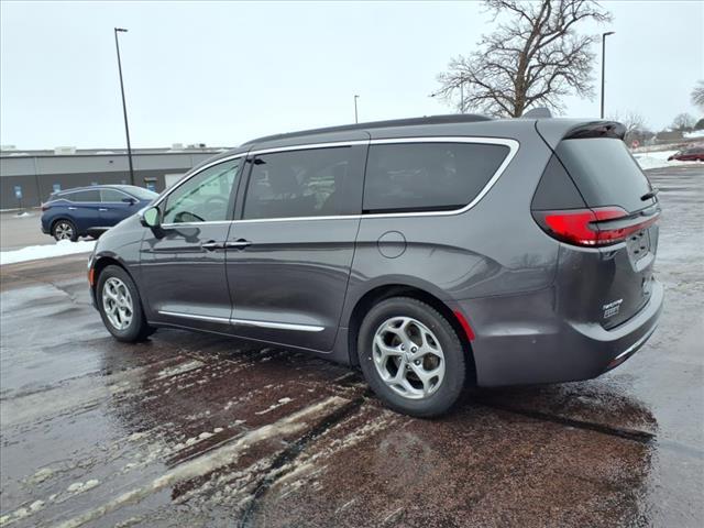 used 2022 Chrysler Pacifica car, priced at $25,167