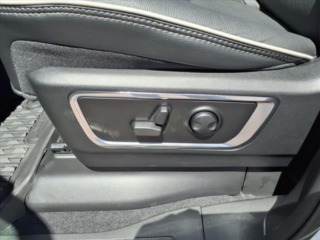 new 2025 Ram 1500 car, priced at $69,777