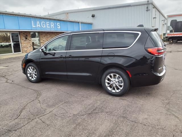 new 2024 Chrysler Pacifica car, priced at $43,499