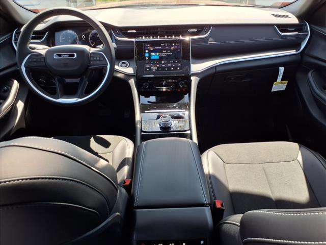 new 2025 Jeep Grand Cherokee L car, priced at $50,017