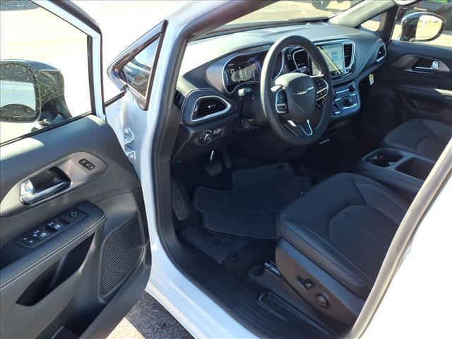 new 2026 Chrysler Pacifica car, priced at $47,999