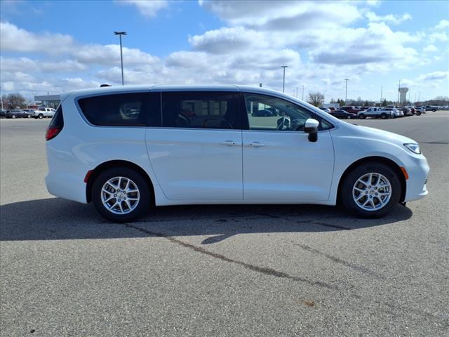 used 2023 Chrysler Pacifica car, priced at $26,495