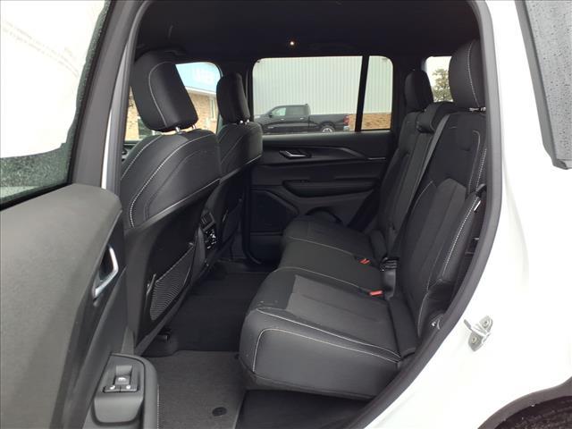 new 2025 Jeep Grand Cherokee car, priced at $41,299