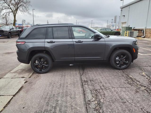 new 2024 Jeep Grand Cherokee car, priced at $59,324