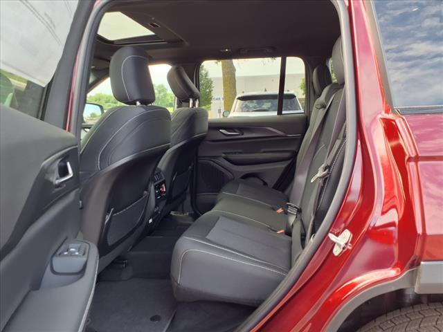 new 2025 Jeep Grand Cherokee car, priced at $43,714