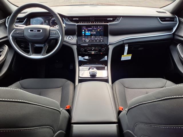 new 2025 Jeep Grand Cherokee car, priced at $43,714