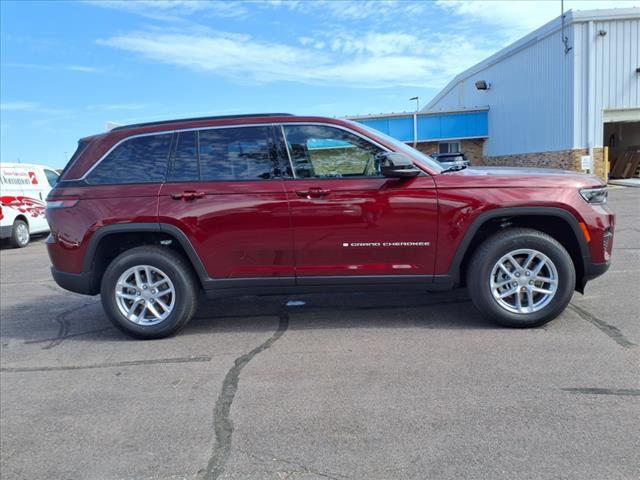 new 2025 Jeep Grand Cherokee car, priced at $43,714