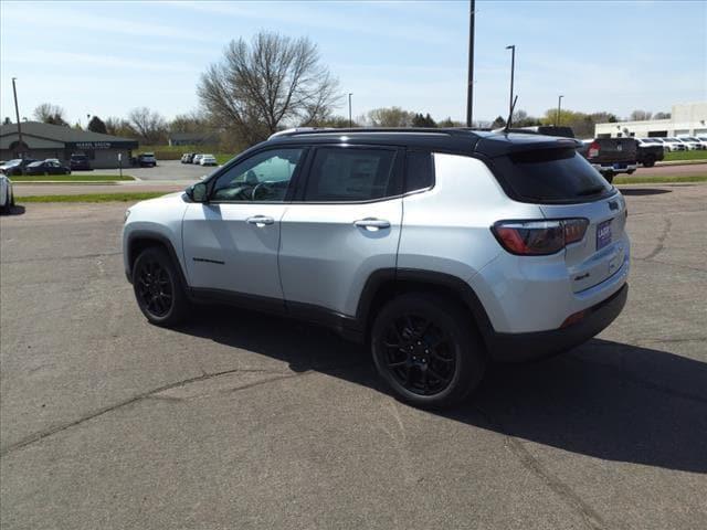 new 2024 Jeep Compass car, priced at $31,332