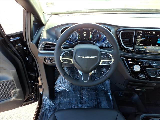 new 2026 Chrysler Pacifica car, priced at $45,899
