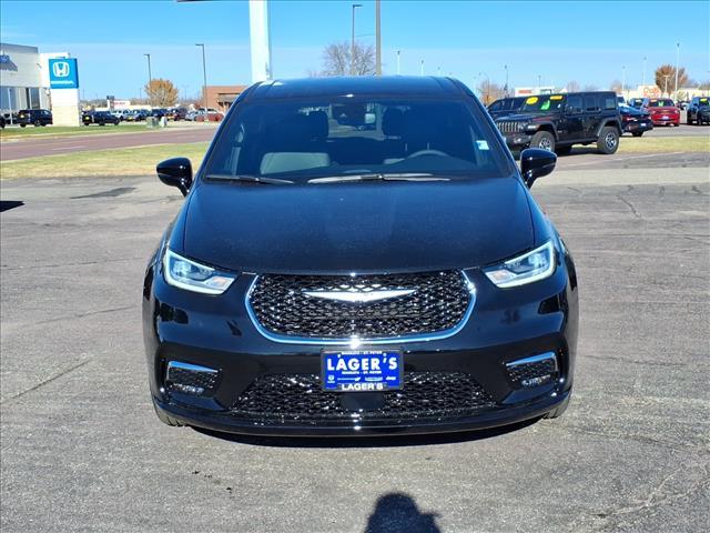 new 2026 Chrysler Pacifica car, priced at $45,899