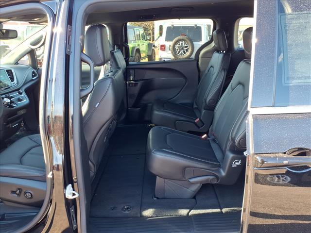 new 2026 Chrysler Pacifica car, priced at $45,899