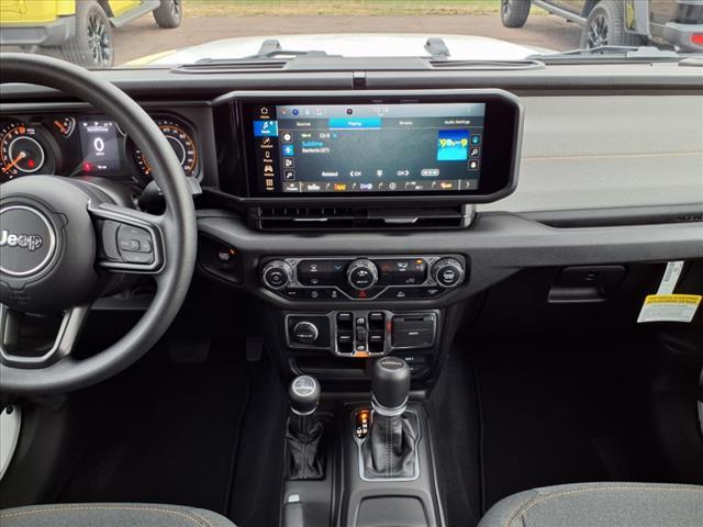 new 2025 Jeep Gladiator car, priced at $45,295