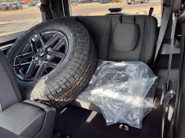new 2025 Jeep Wrangler car, priced at $45,688