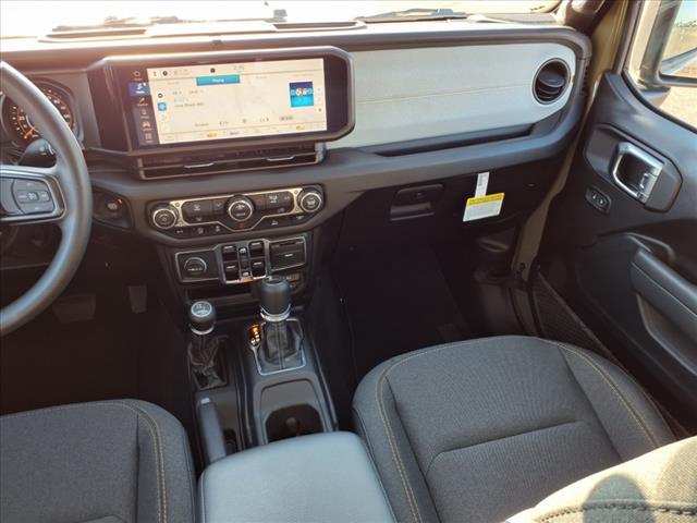 new 2025 Jeep Gladiator car, priced at $45,865