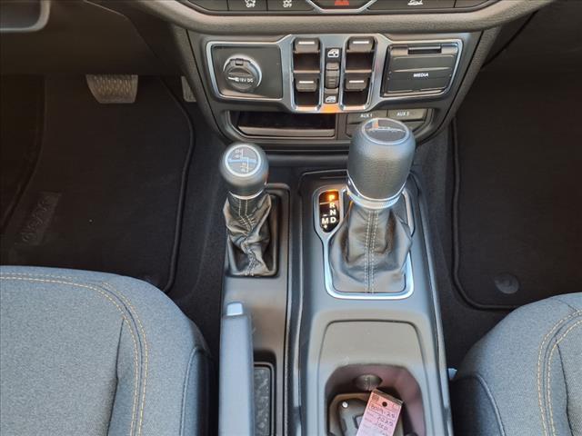 new 2025 Jeep Gladiator car, priced at $45,865