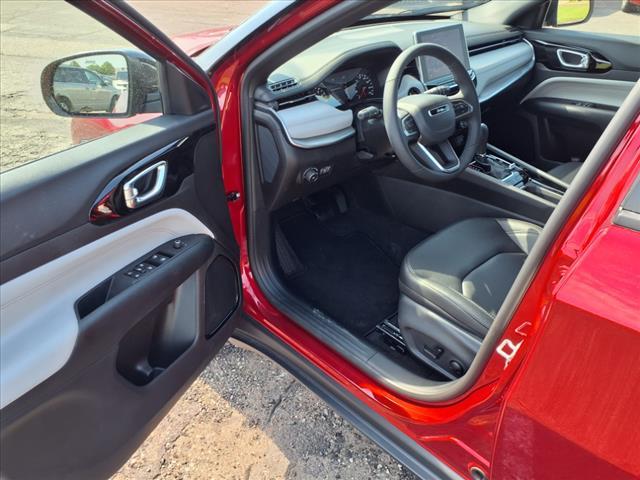 used 2025 Jeep Compass car