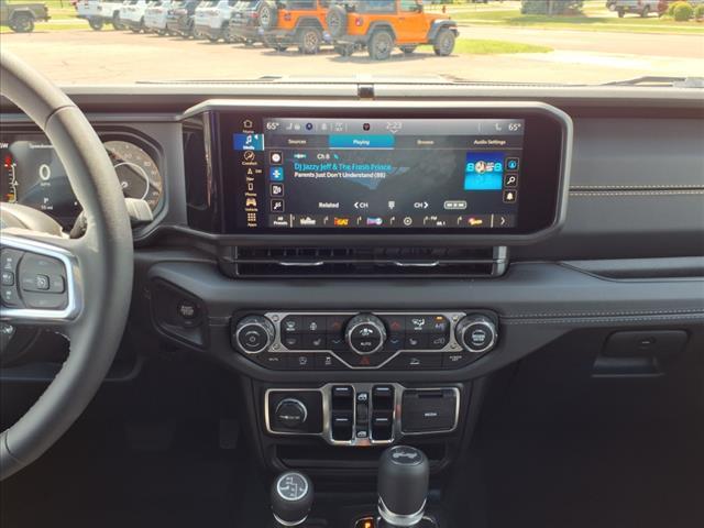 new 2025 Jeep Wrangler car, priced at $59,793