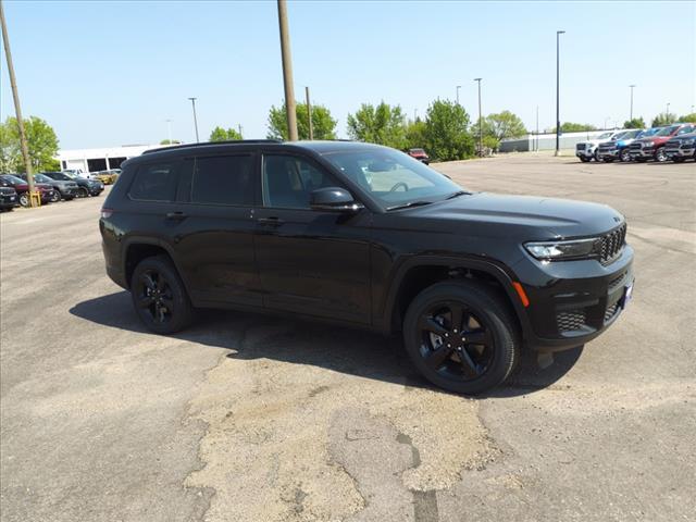 new 2024 Jeep Grand Cherokee L car, priced at $47,599